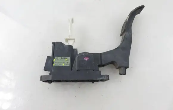 Skoda Octavia Mk1 (1U) Accelerator throttle pedal 0281002342 1J1721503K
