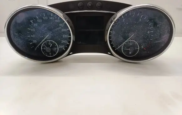 Mercedes-Benz R W251 Speedometer (instrument cluster) A2514406411