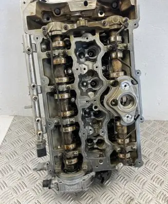 BMW 3 E90 E91 Engine head 