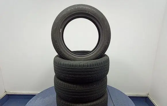 Volkswagen Touran I R17 summer tire