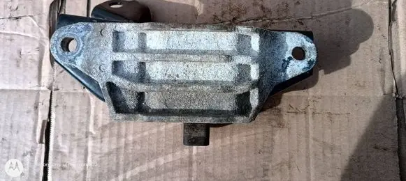 Hyundai i20 (GB IB) Engine mount bracket 21830C8500