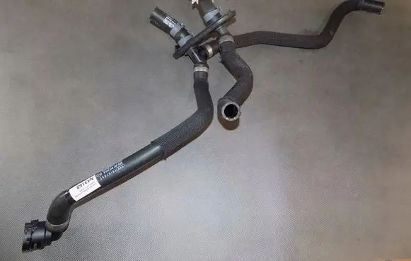 Audi A8 S8 D5 Engine coolant pipe/hose 4N1819314A