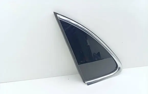 Porsche Macan (95B) Rear side window 95B845297XN