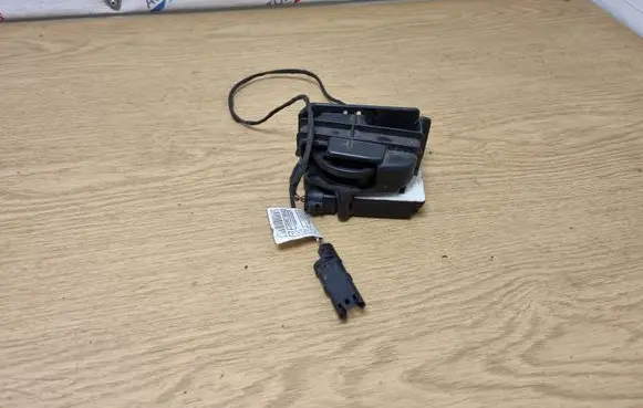 BMW 2 F45 Radiator active air flap actuator 9319918
