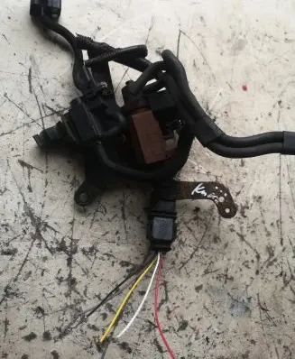 Ford Kuga I Turbo solenoid valve 6G9Q9P882CA