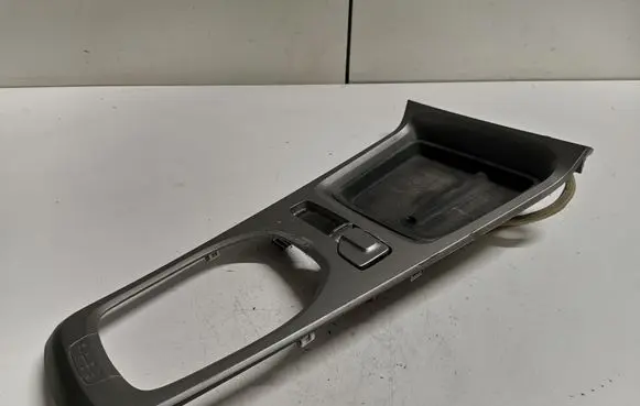 Other center console (tunnel) element