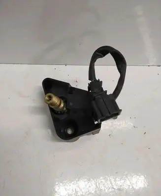 Volkswagen Touareg I Pneumatic air compressor intake pipe/hose 7L0616751A