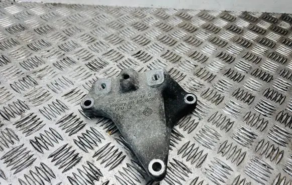 Skoda Superb B8 (3V) Gearbox mounting bracket 5Q0199117C