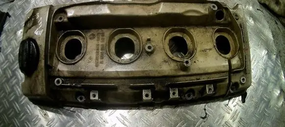 Rocker cam cover