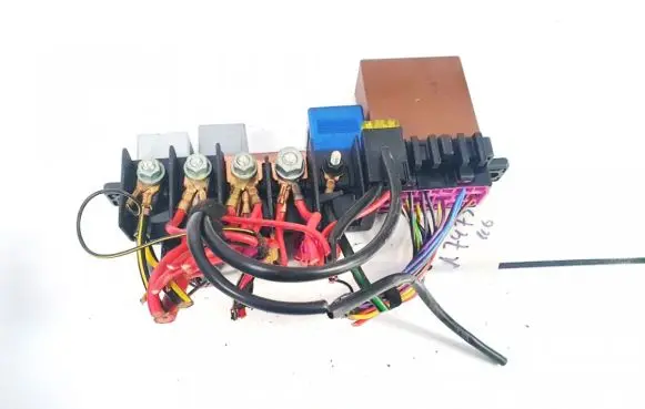 Skoda Superb B5 (3U) Fuse box set 8l0941822a