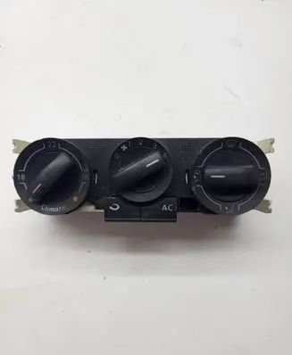 Volkswagen Polo Climate control unit 6Q0819445