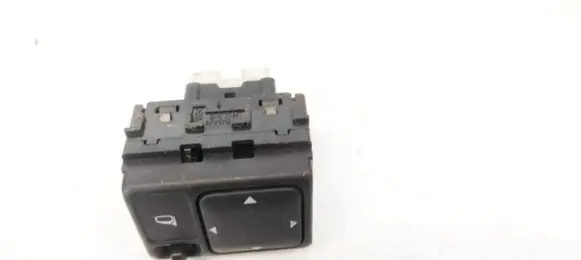 Wing mirror switch