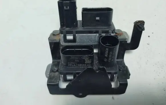 Land Rover Discovery 5 Glow plug pre-heat relay FPLA12B533BD EQ9GW FPLA-12B533-BD