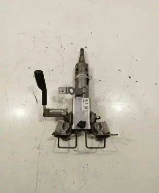 Steering wheel axle set