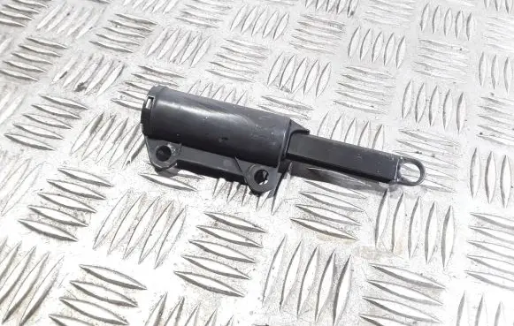 Ford Focus Glovebox shock absorber 