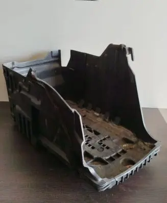 Battery tray