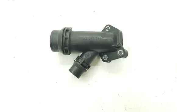 BMW 5 E60 E61 Engine coolant pipe/hose 2247744