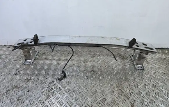 Toyota Prius (XW30) Front bumper cross member 