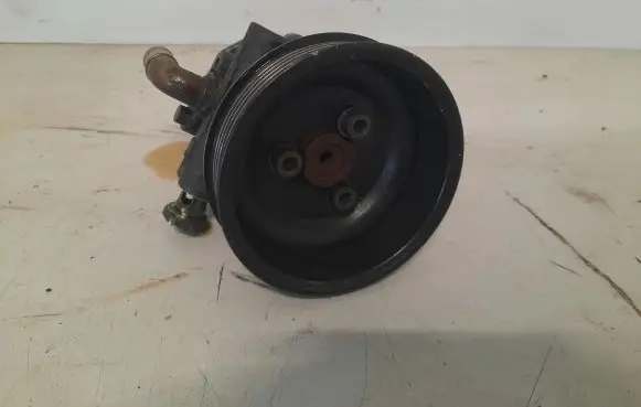 Volkswagen Golf IV Power steering pump 1J0422154B