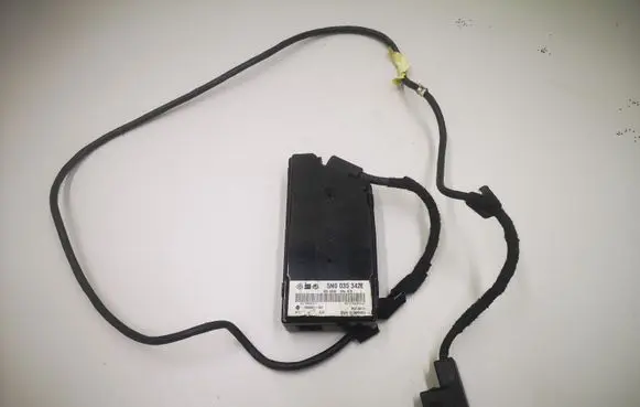Head unit multimedia control