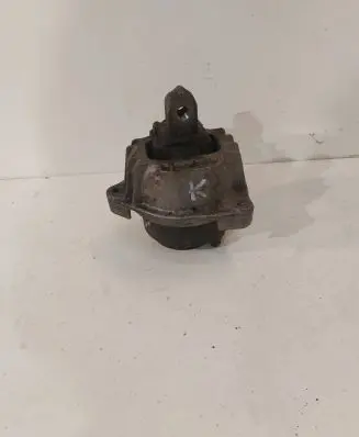 BMW 5 F10 F11 Engine mount bracket 6777371 68623513