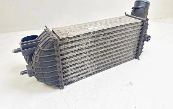 Peugeot 3008 I Intercooler radiator 9673015780 R1402004 000043335C
