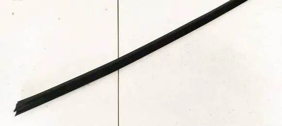 Volvo S40 Front door glass trim molding