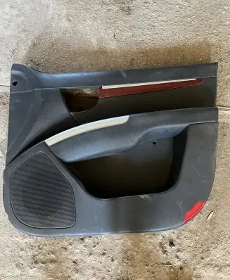 Hyundai Santa Fe Front door card panel trim 823202B000