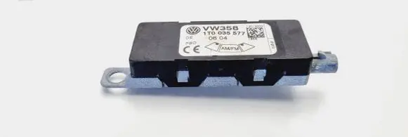 Volkswagen Touran I Antenna control unit 1T0035577 12012200 VW358