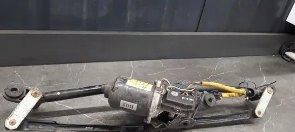 Hyundai Santa Fe Front wiper linkage 98110-26100