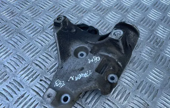 Volkswagen Touran I A/C compressor mount bracket 03c903143b
