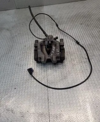 Mercedes-Benz E A207 Rear brake caliper