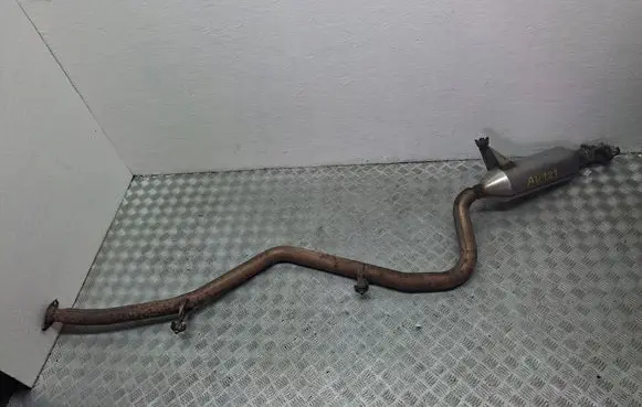 Toyota Avensis T270 Muffler/silencer 30R06 174300R070