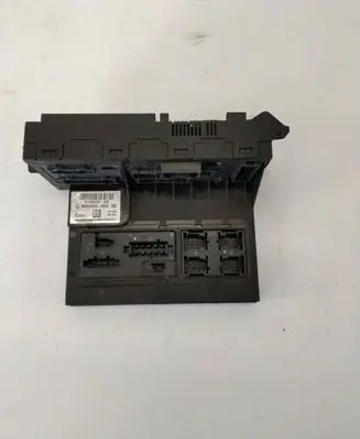 Mercedes-Benz E W211 Fuse module 2115454301