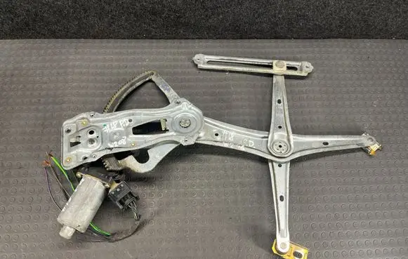 Mercedes-Benz CLK A208 C208 Front door window regulator with motor 