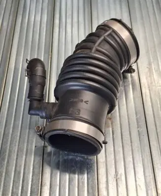 Nissan X-Trail T30 Air intake hose/pipe