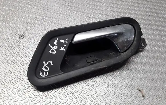 Volkswagen Eos Front door interior handle 1Q2837113