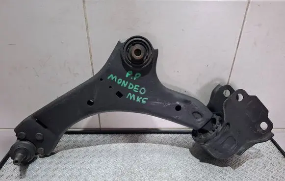 Ford Mondeo MK V Front lower control arm/wishbone 7G9N3A052