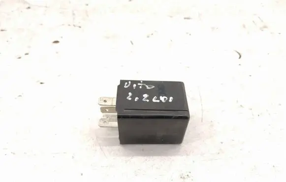 Mercedes-Benz Vito Viano W638 Cruise control relay 005674-02 A005674-02