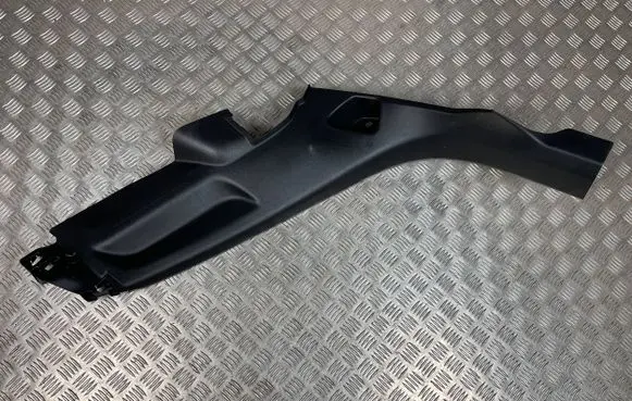 Foot area side trim