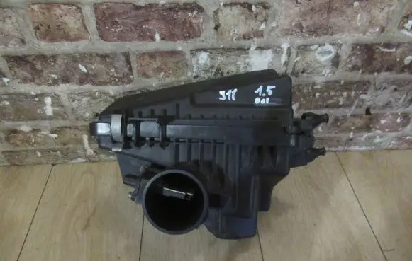 Nissan Qashqai Air filter box cover 
