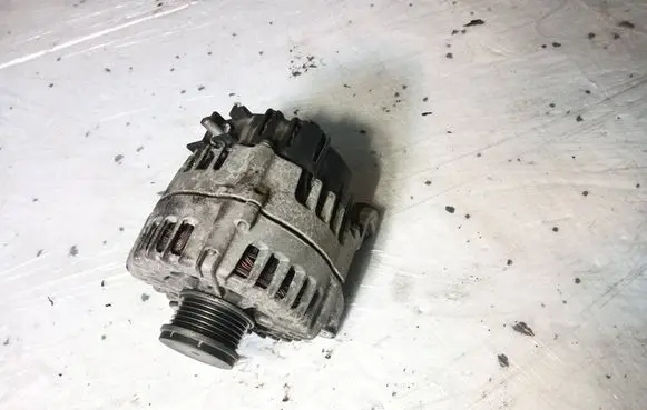 BMW 3 F30 F35 F31 Generator/alternator 7823343 S39AN12 FG18S045