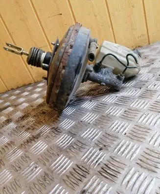 Renault Scenic I Brake booster 7700411778A
