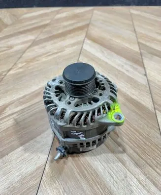 Nissan Navara D23 Generator/alternator 231005JU0A A3TV4681ZE 14V230A0317