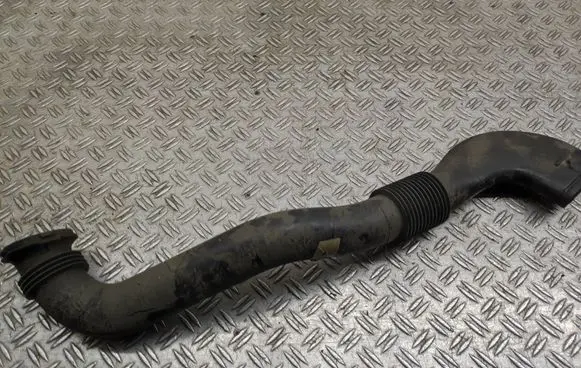 Renault Trafic II (X83) Air intake duct part 8200072754 91166663 98099100