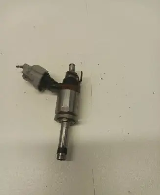 Renault Megane III Fuel injector 0060 4350R 1M07