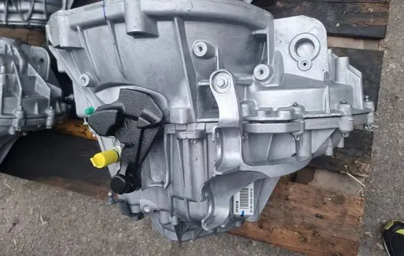 Renault Master IV Manual 6 speed gearbox PF6311 320109618R PF6310