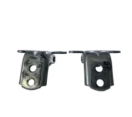 Nissan Rogue Front door hinge set 