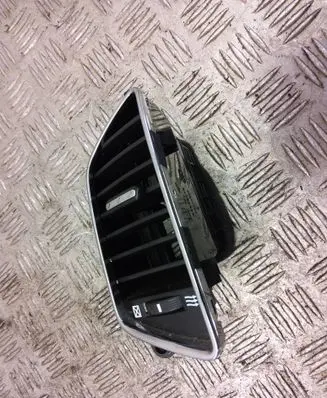 Chevrolet Captiva Dash center air vent grill 96962973