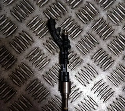 Land Rover Range Rover Sport L494 Fuel injector 0261500567